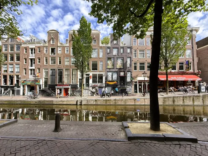 Appartement - Oudezijds Achterburgwal - Amsterdam