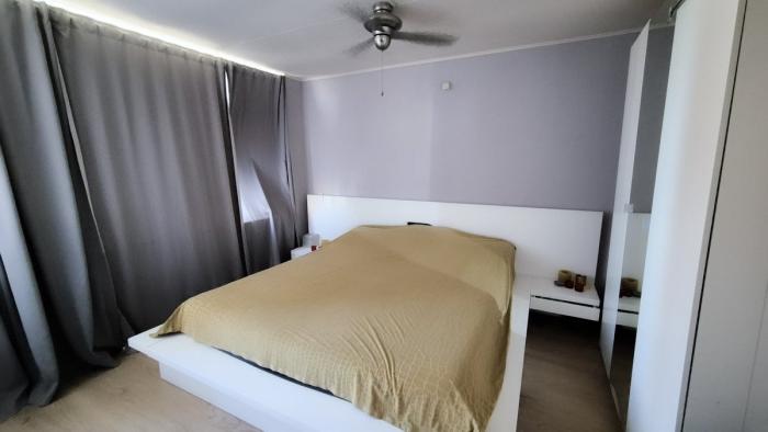 Huis - Middenweg - Rijen