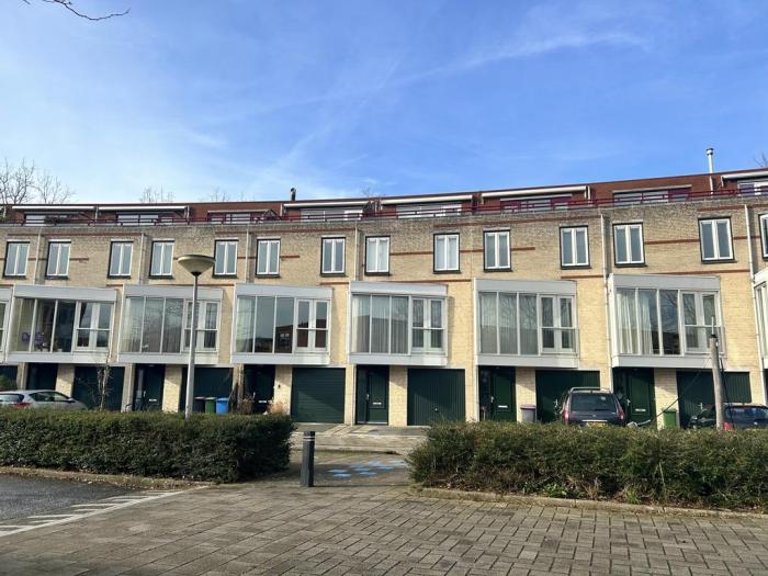 Huis - Waterloop - Delft