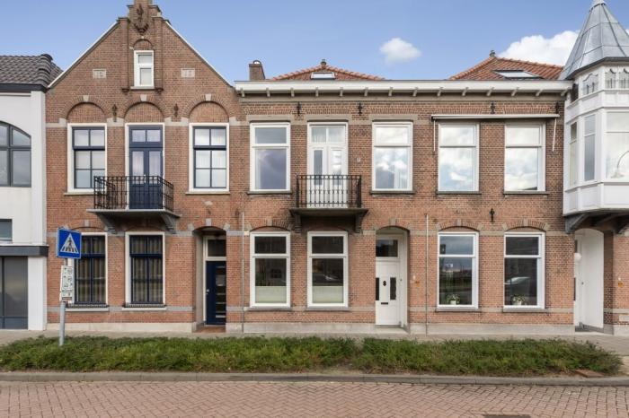 Huis - Stationsweg - Geertruidenberg