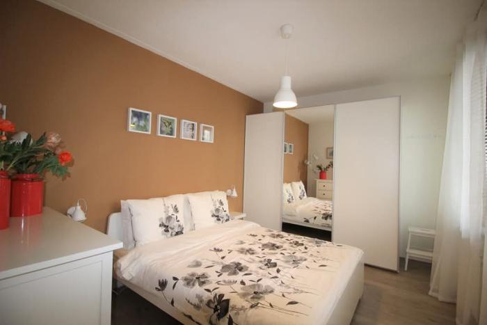 Kamer - Schönbergweg - Almere