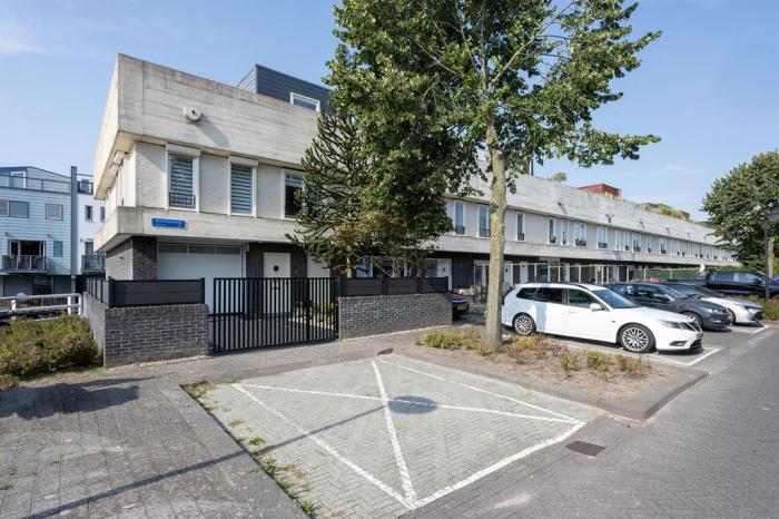 Huis - Antillenweg - Almere