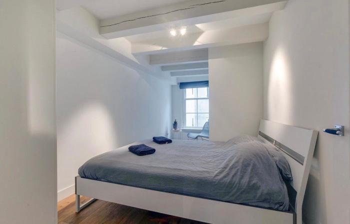 Kamer - Warmoesstraat - Amsterdam