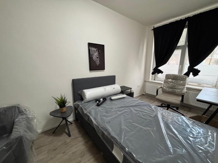 Kamer - West-Varkenoordseweg - Rotterdam