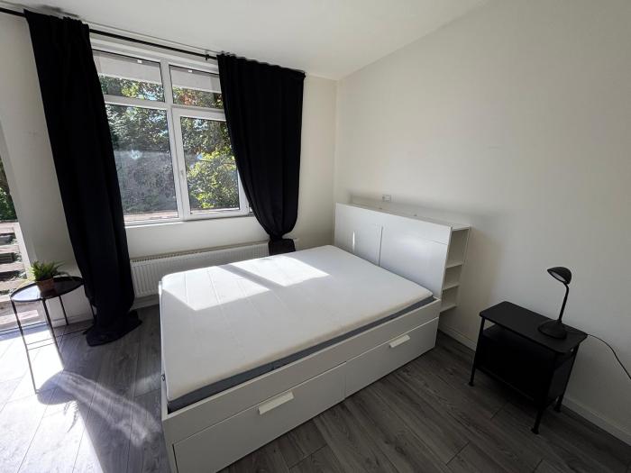 Kamer - Woelwijkstraat - Rotterdam