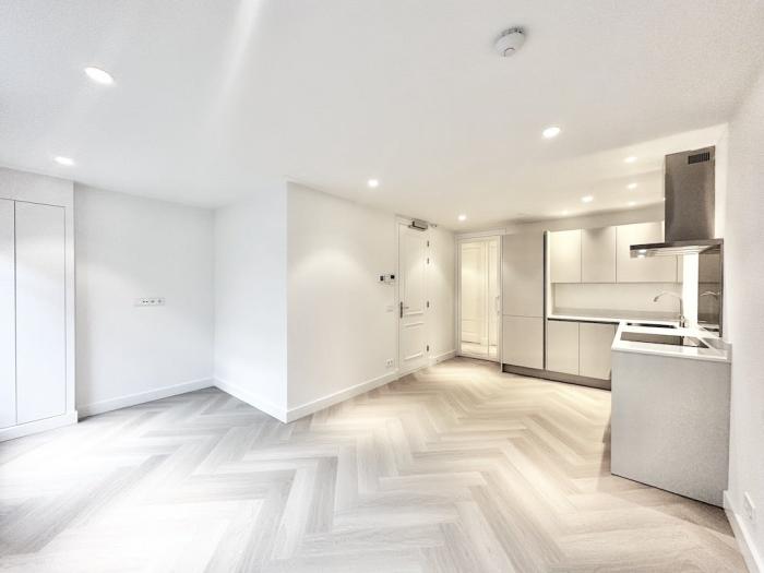 Appartement - Cornelis Anthoniszstraat - Amsterdam