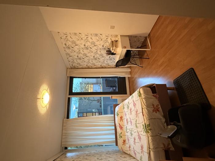 Kamer - Douwes Dekkerstraat - Amsterdam