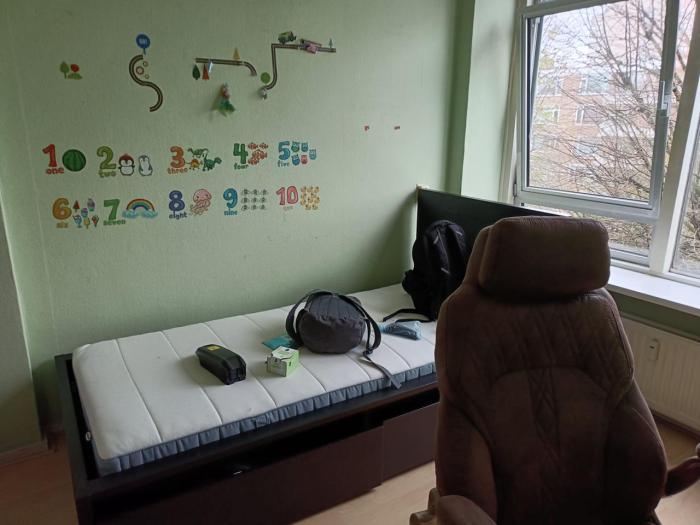 Kamer - Burgemeester Caan van Necklaan - Leidschendam