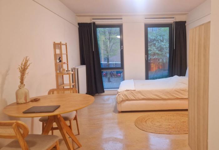 Appartement - Von Zesenstraat - Amsterdam