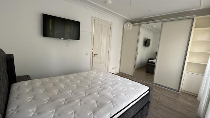 Kamer - Troelstralaan - Amsterdam