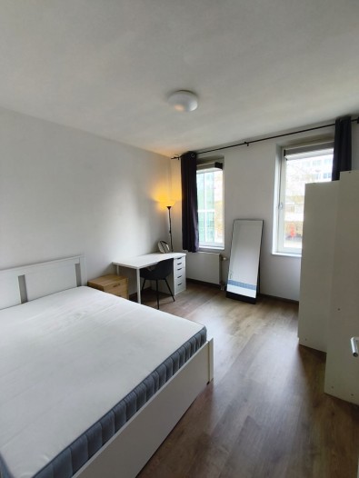 Kamer - Koningin Wilhelminaplein - Amsterdam