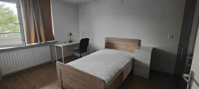 Appartement - Aartsbisschop Romerostraat - Utrecht