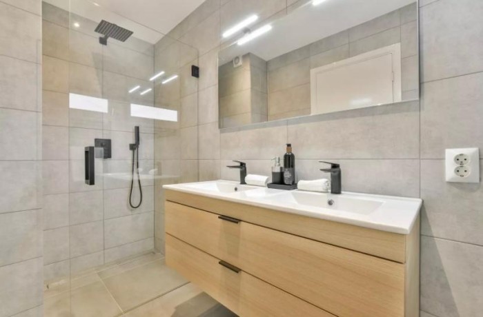 Kamer - Mr. G. Groen van Prinstererlaan - Amstelveen