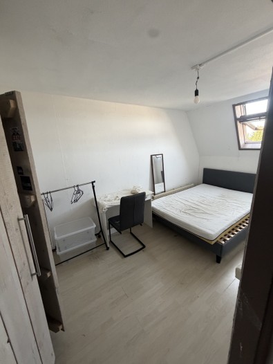 Kamer - Van Meekerenstraat - Rotterdam