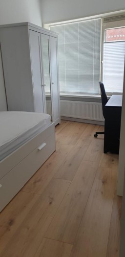Kamer - Willem van Hillegaersbergstraat - Rotterdam