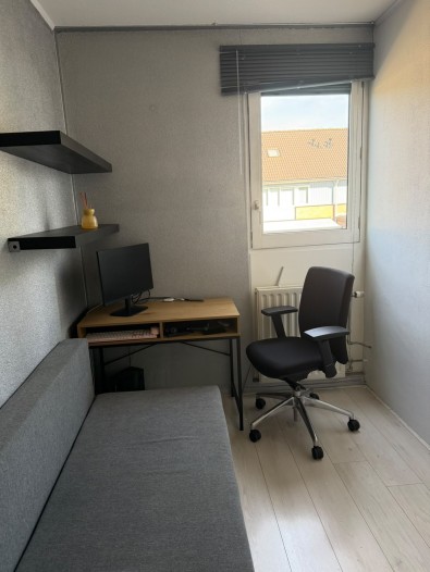 Kamer - Jan van Goyenstraat - Almere