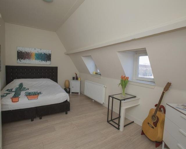 Kamer - Van Tuyll van Serooskerkenweg - Amsterdam