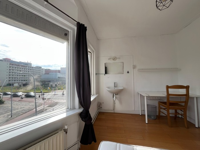 Kamer - E. Thomassen à Thuessinklaan - Groningen