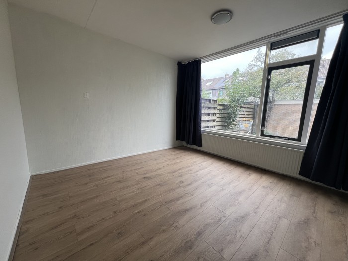 Kamer - Edelsteenlaan - Groningen
